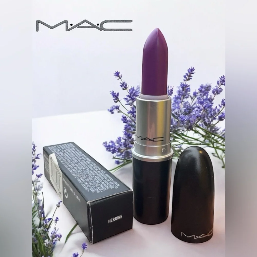 MAC HEROINE Matte Lipstick. NEW IN BOX.